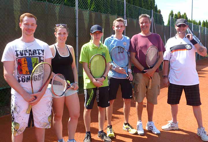 Tennis Teilnehmer klein