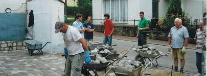 Pflastern Hof Helfer