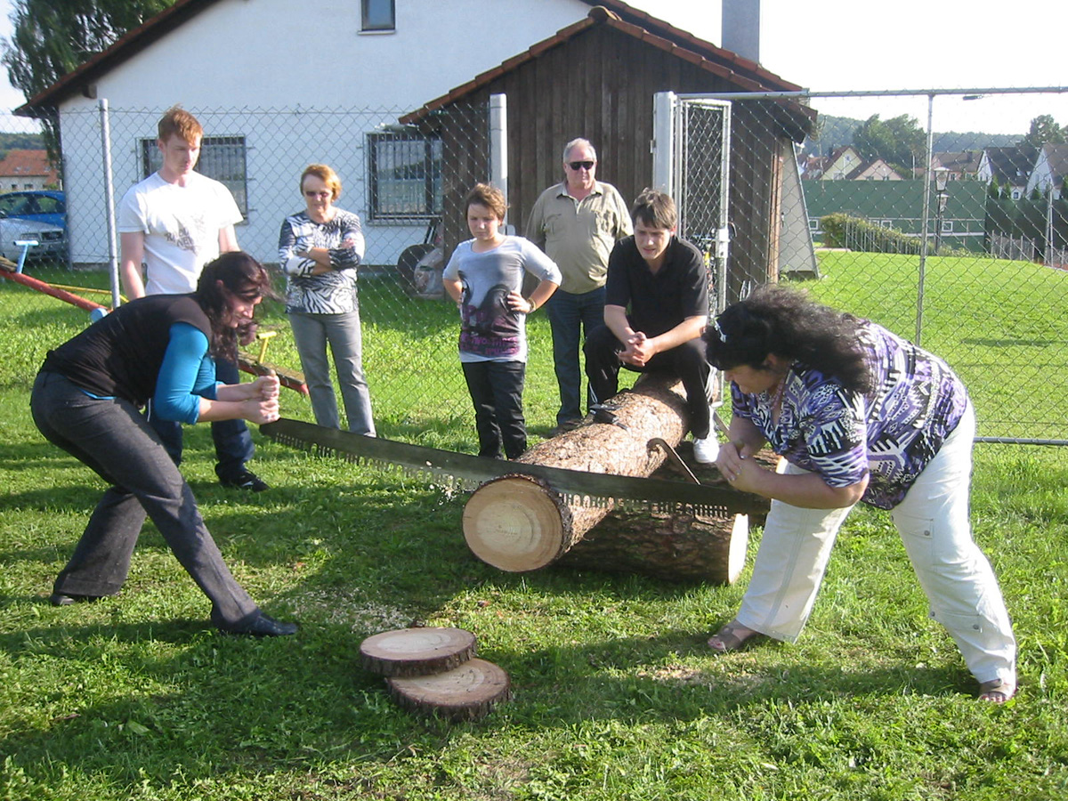Holzsägen üben