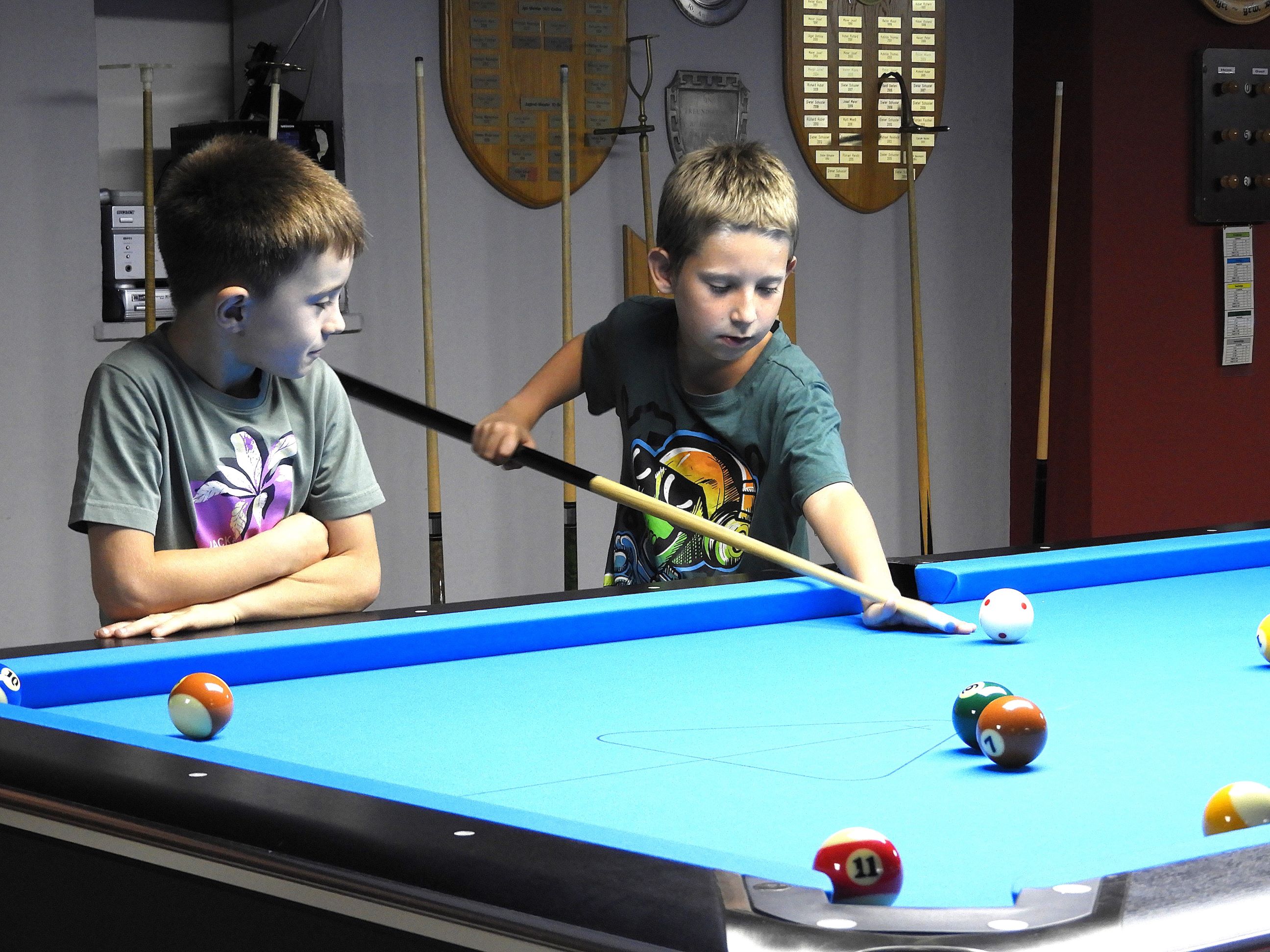 Ferien Programm konzentriert klein 