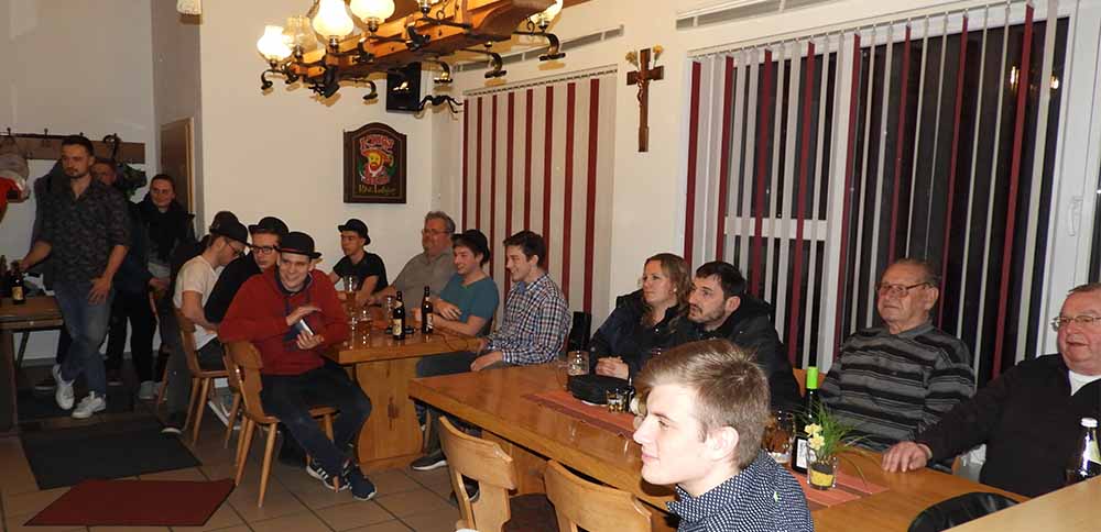 Fasching Gäste klein