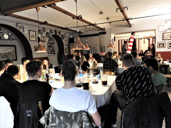 Weihnachtsfeier Versteigern